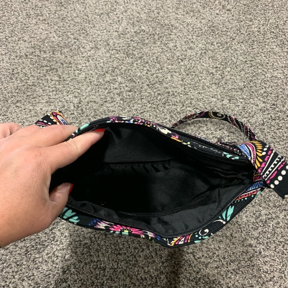Vera Bradley crossbody - Picture 3 of 5